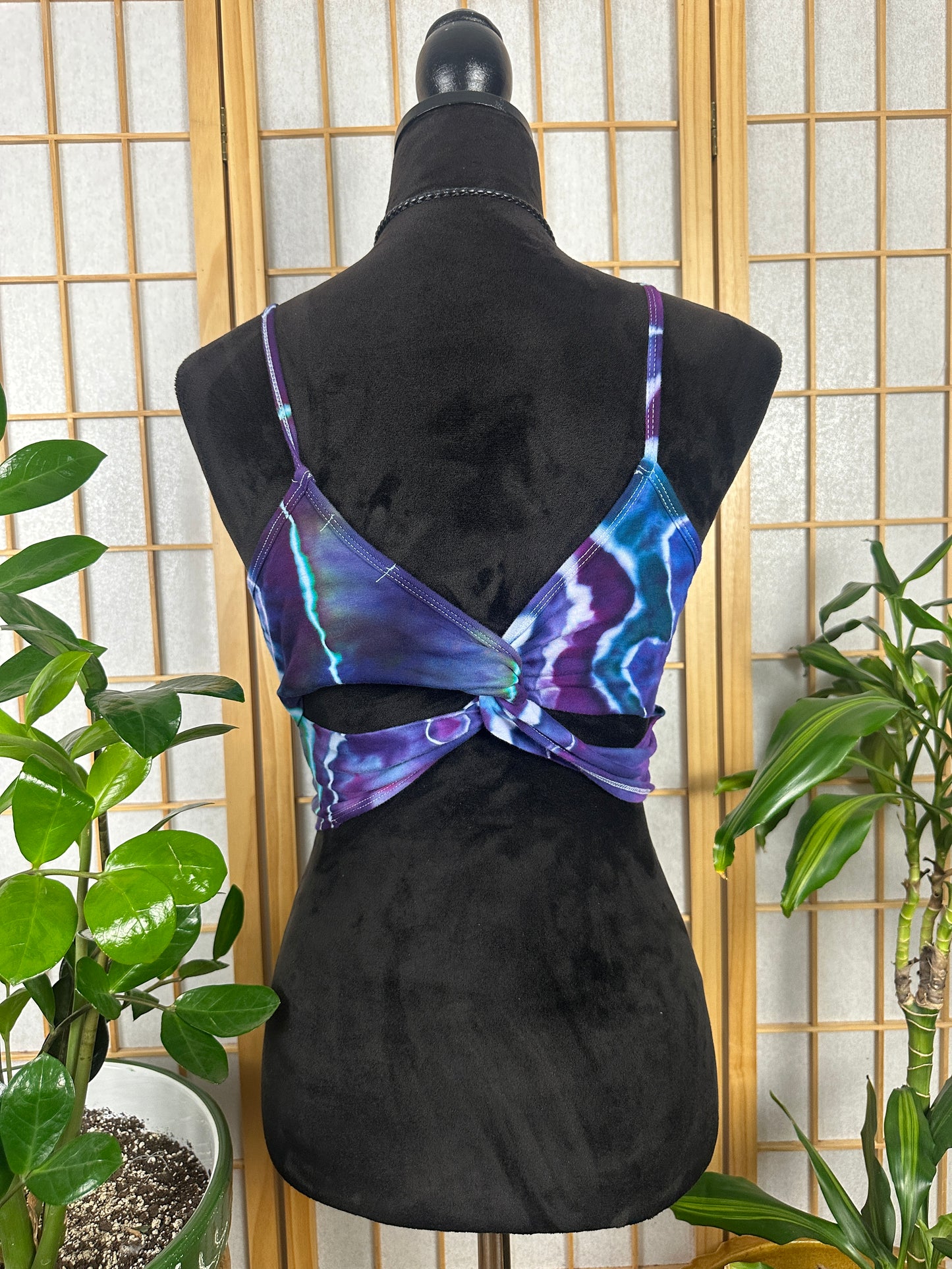 Twisted Crop - LARGE