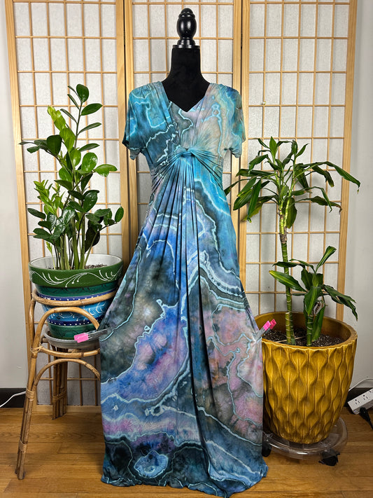 Twist Maxi - SMALL *discounted due to defect*