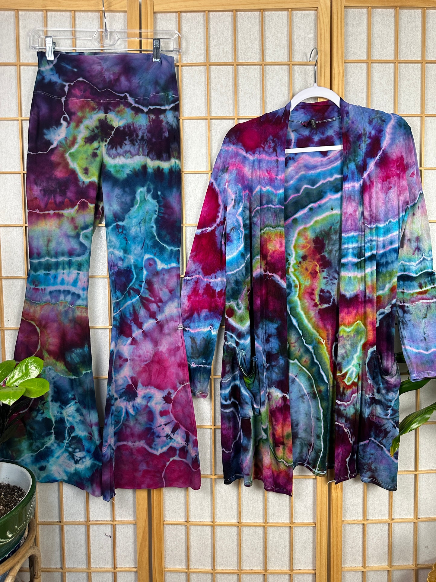 Pocket Cardigan/Yoga Pant Set - SMALL