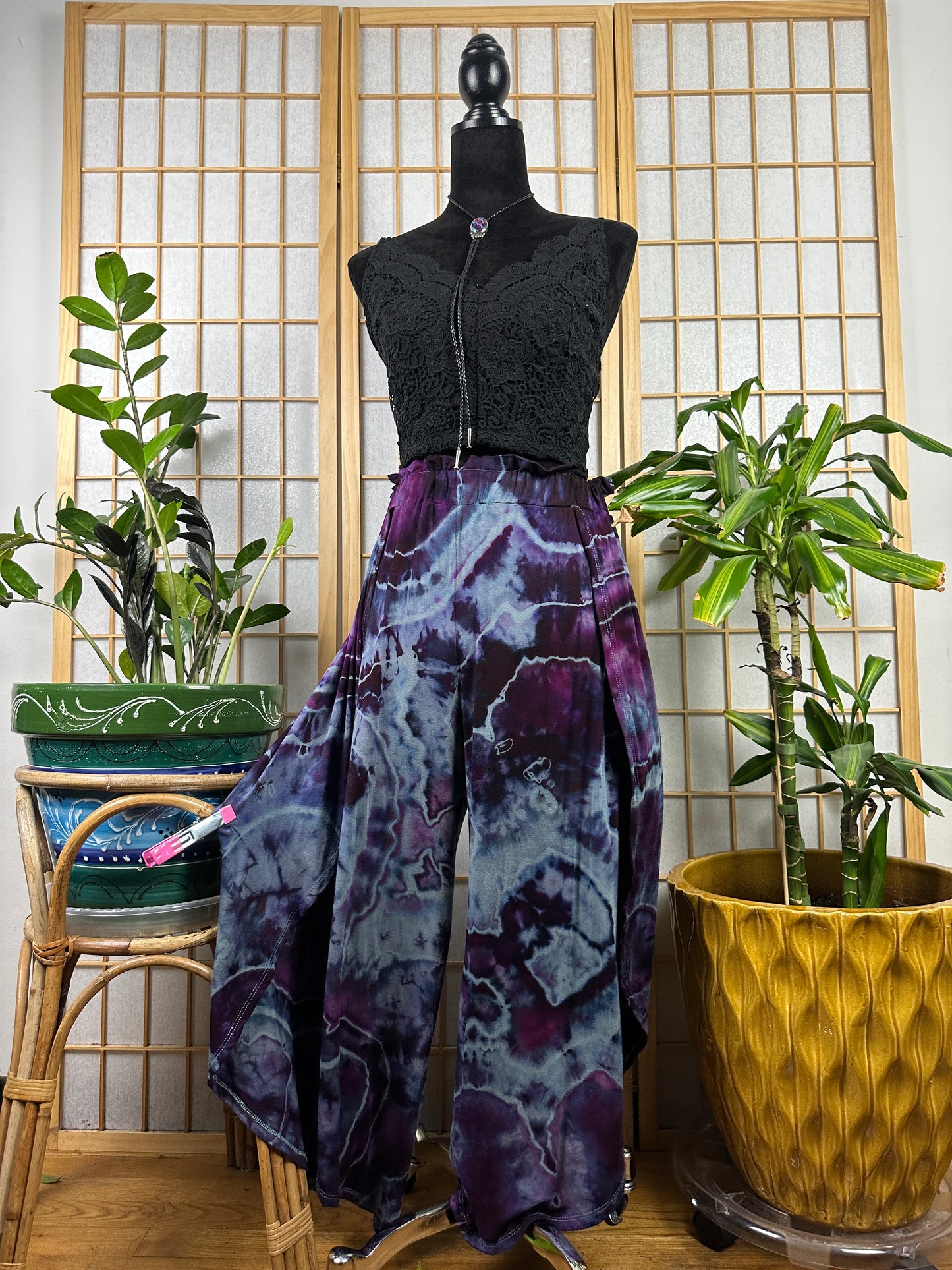 Split Leg Crop Pants - 1X/2X